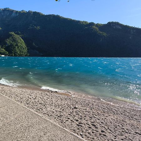 La Meridiana Sul Lago Аббадия Лариана Номер фото